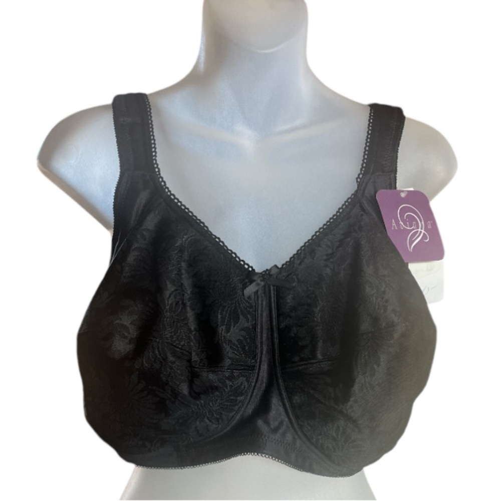 Avina Full Figure Lace Bra in Black size 42F